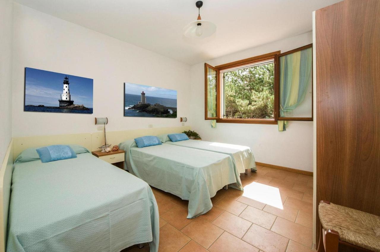 Terraced House In The Ca' Del Pino Holiday Complex With Communal Pool In Bibione Exterior photo